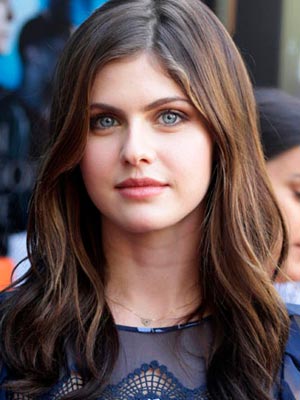 Александра Даддарио
Alexandra Daddario
